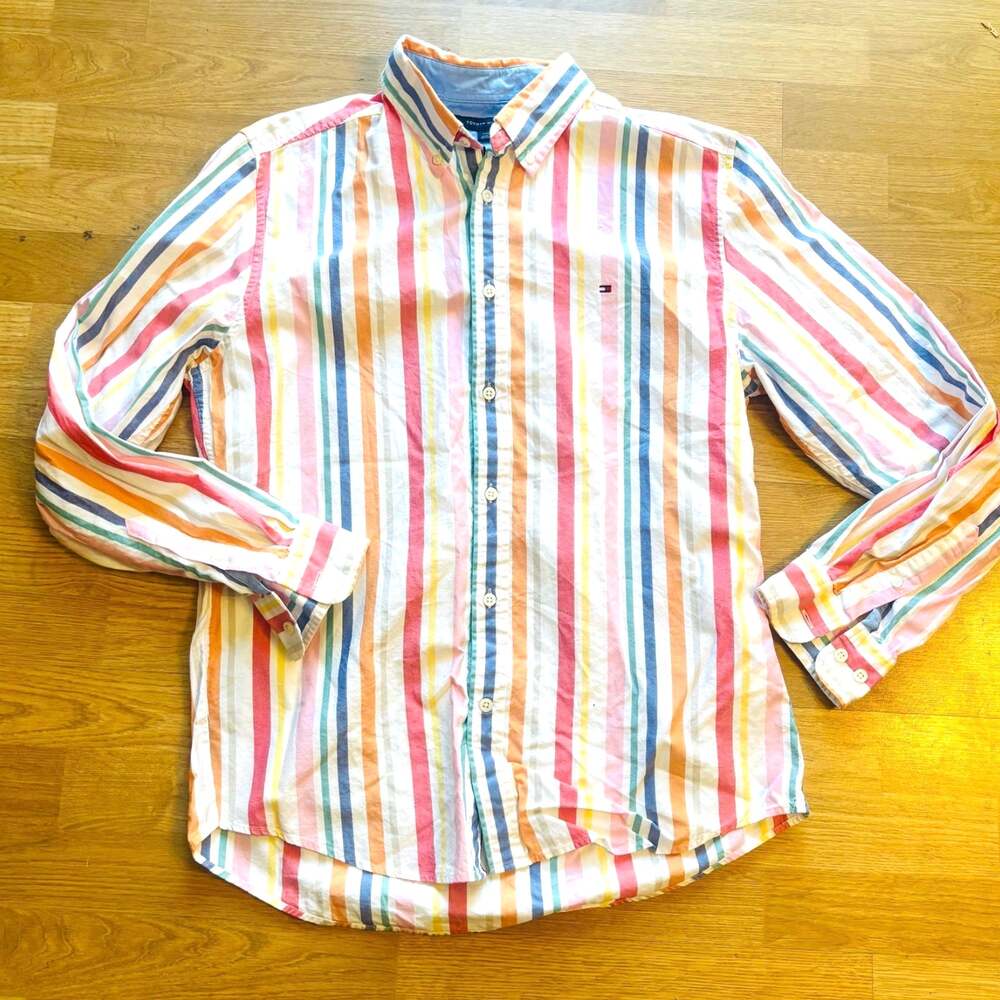 TOMMY HILFIGER BUTTON UP SHIRT LARGE